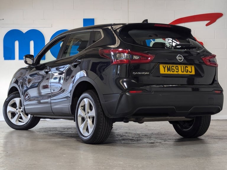 2020 Nissan Qashqai 1.3 DiG-T 160 Acenta Premium 5dr**ONE OWNER FROM NEW**