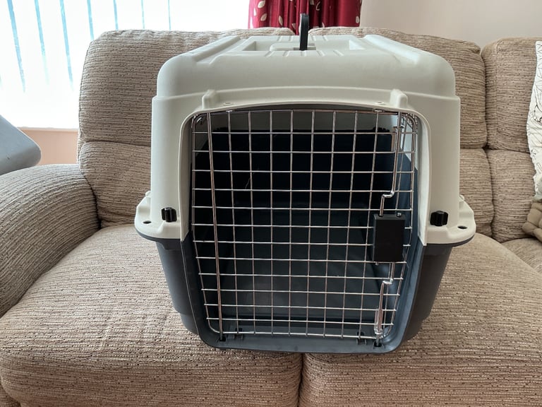Large Pet Carrier.