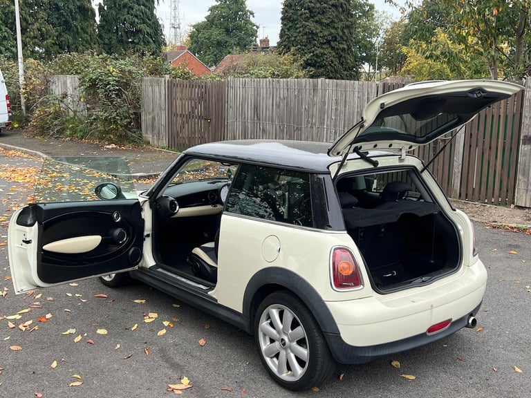 2007 MINI Hatch 1.6 Cooper 3dr HATCHBACK Petrol Manual