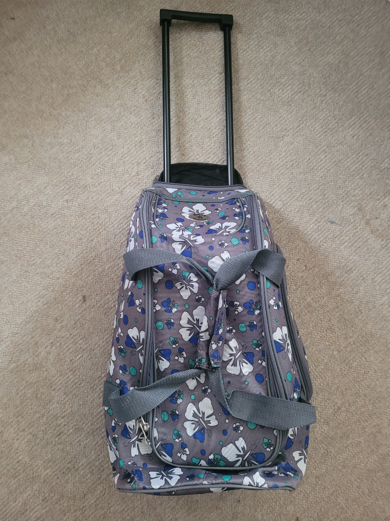 La Redoute Travel & Pleasure Flower Pattern Holdall Wheeled Trolley Weekend Travel Bag