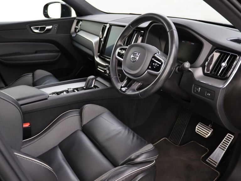 2020 Volvo XC60 2.0 B5 MHEV R-Design SUV 5dr Petrol Hybrid Auto AWD Euro 6 (s/s) (250 ps) ESTATE ...