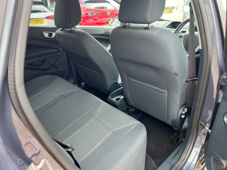2012 Ford Fiesta 1.4 Titanium 5dr Auto HATCHBACK Petrol Automatic