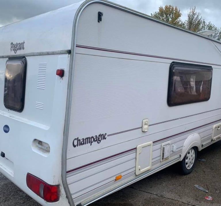image for Bessacar 500 cameo GL twin axle 
