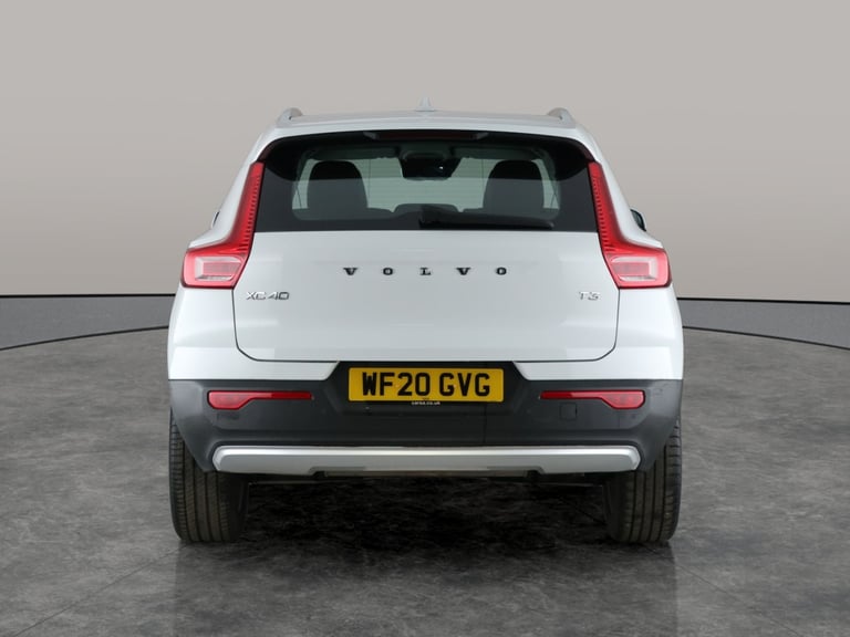 2020 Volvo XC40 1.5 T3 Momentum SUV 5dr Petrol Auto Euro 6 (s/s) (163 ps) - SENSUS SAT NAV  Suv P...