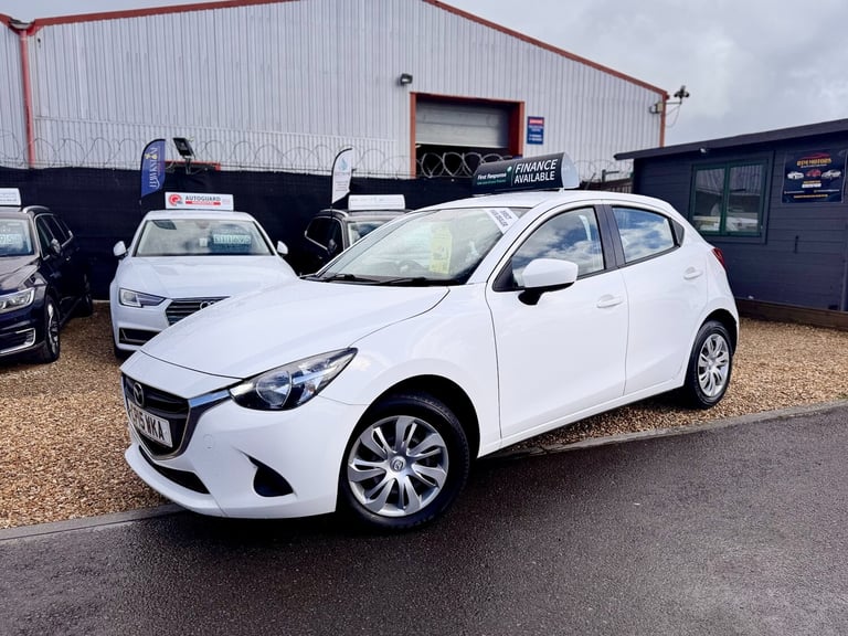 2015 Mazda Mazda2 1.5 75 SE 5dr HATCHBACK Petrol Manual