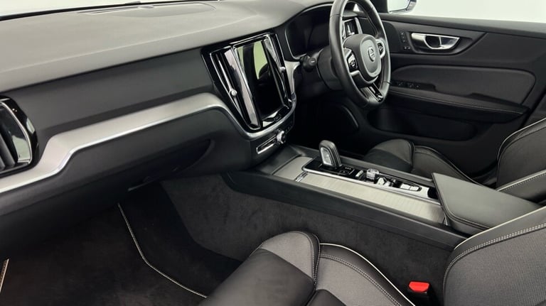 2020 Volvo V60 R-Design, B5 mild hybrid Estate Petrol Automatic