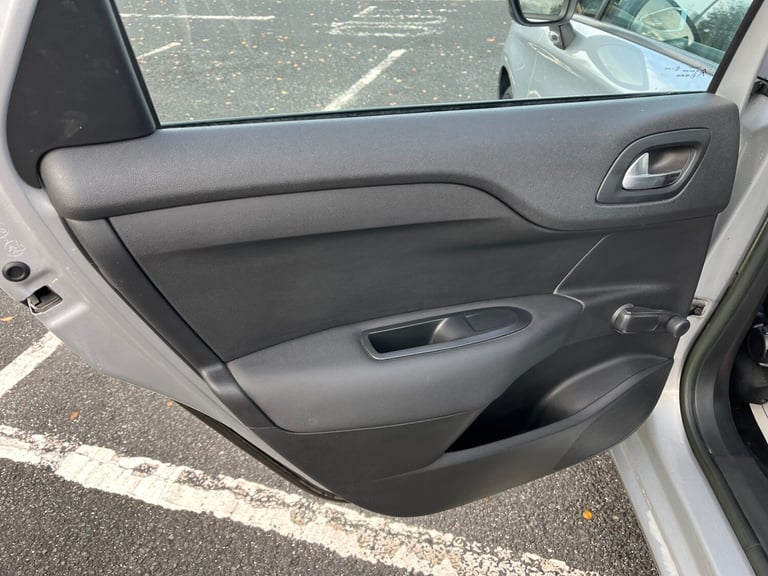 2014 Citroen C4 1.6 HDi VTR 5dr HATCHBACK Diesel Manual