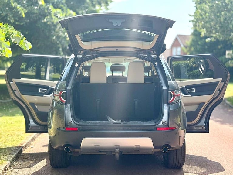 2015 Land Rover Discovery Sport 2.2 Discovery Sport HSE SD4 Auto 4WD 5dr SUV Diesel Automatic