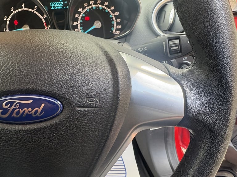 FORD FIESTA 1.25 Zetec 2017