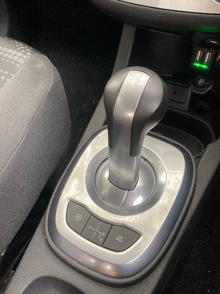 Vauxhall, CORSA, Hatchback, 2013, Semi-Auto, A/C, 1.2 petrol, 5 doors, ULEZ
