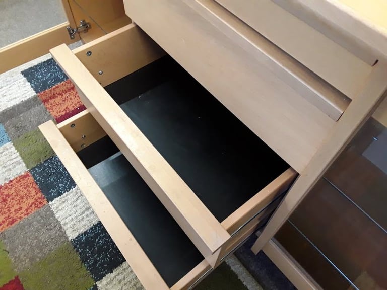 Heavy oak veneered sideboard Copley Mill Low Cost Moves 2nd Hand Furniture STALYBRIDGE SK15 3DN