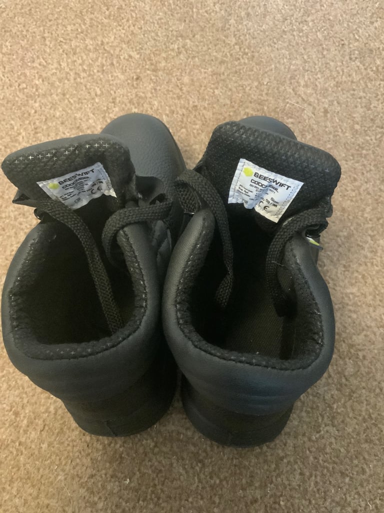 Female uk size 3 steel-toe safety boots