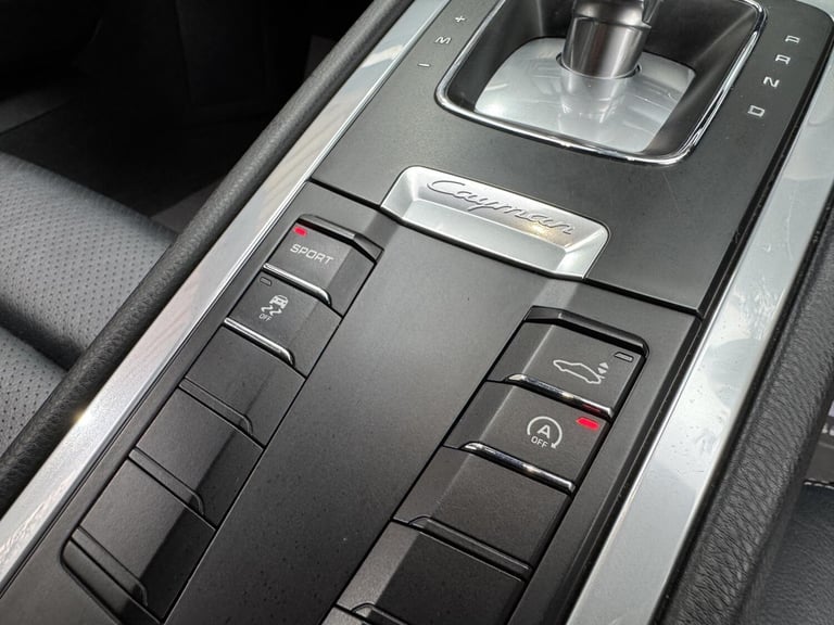 2015 Porsche Cayman 2.7 2dr PDK COUPE PETROL Automatic