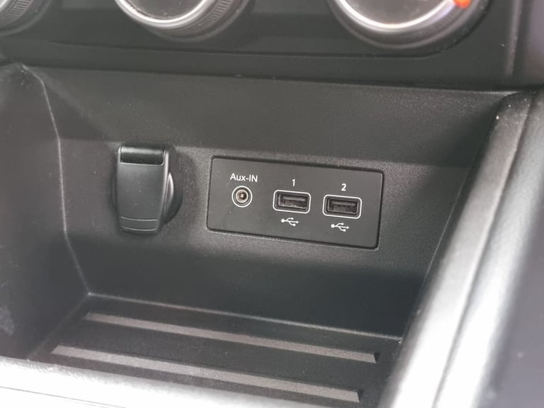 2020 Renault Clio 1.0 TCe Iconic Hatchback 5dr Petrol Manual Euro 6 (s/s) (100 ps) Hatchback Petr...