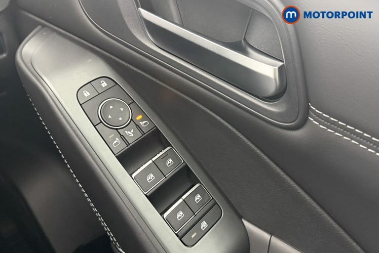 2025 Nissan Qashqai 1.3 DiG-T MH 158 N-Connecta [Glass Rf] 5dr Xtronic SUV Petrol Automatic