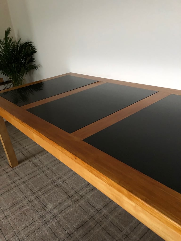Dining room table