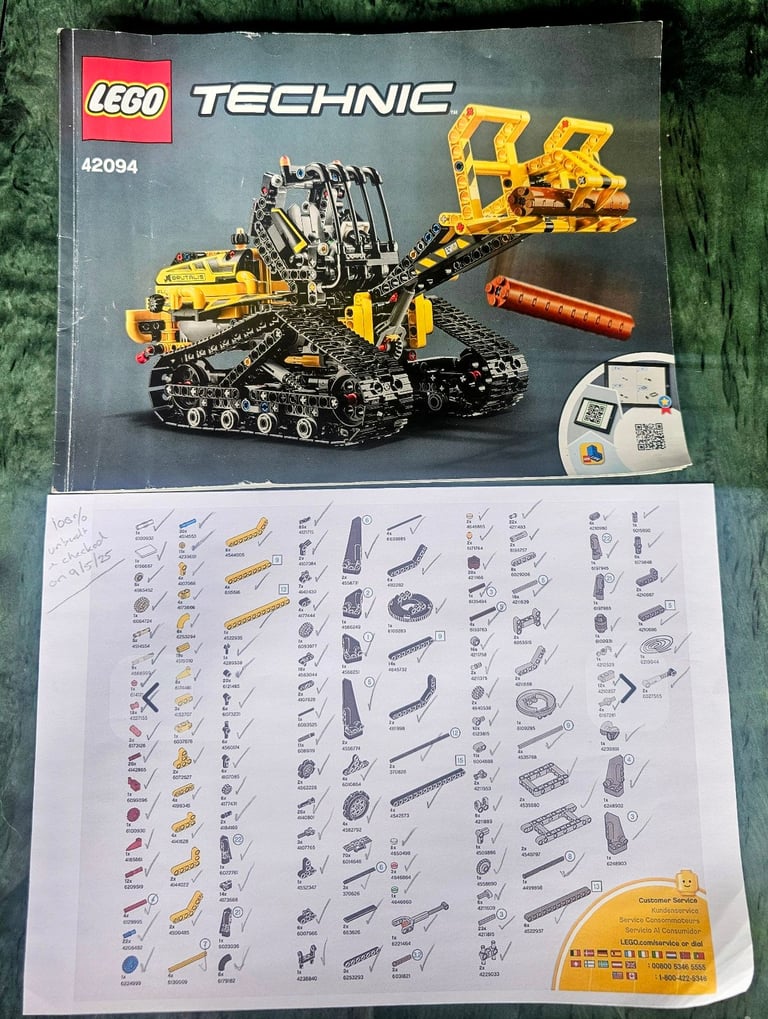 Lego Technic Tracked Loader (model no 42094)