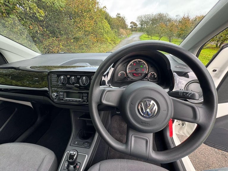  Volkswagen up! 1.0 Move up! Hatchback 5dr Petrol ASG Euro 5 (60 ps) Petrol Automatic