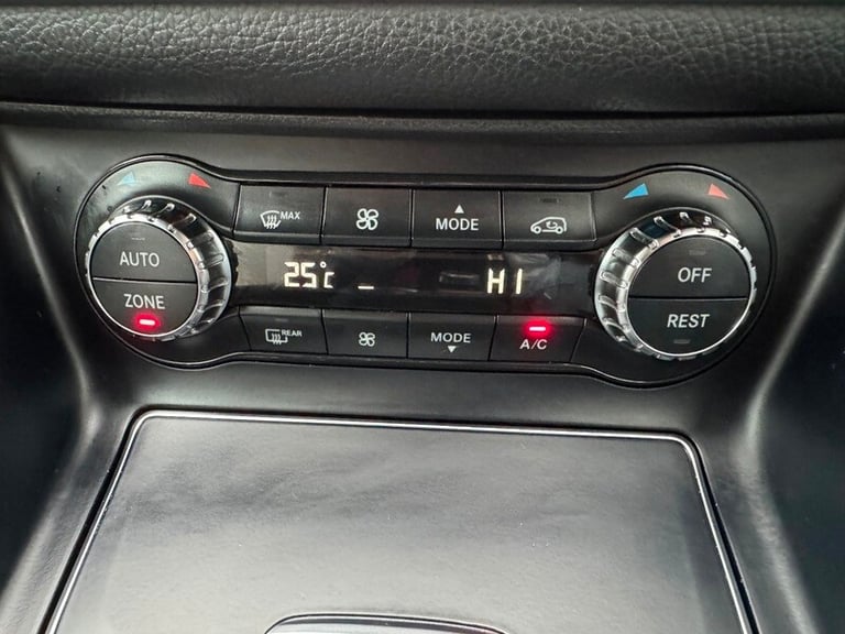 Mercedes GLA Class GLA 220 D 4MATIC AMG LINE