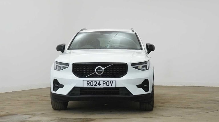 2024 Volvo XC40 Plus, B3 Mild hybrid, Petrol, Dark ESTATE Petrol/Electric Hybrid Automatic