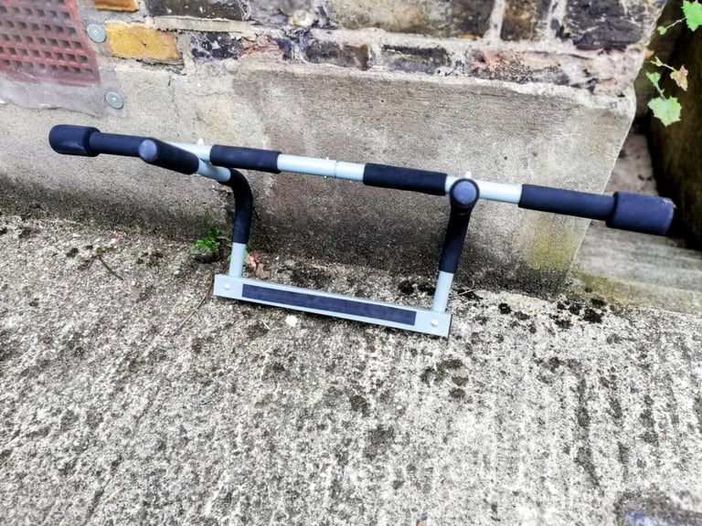 image for PULL UP BAR