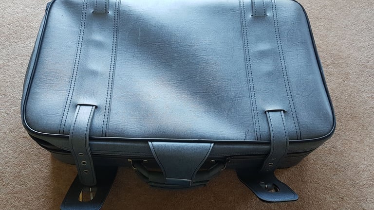 Small suitcase and matching bag 
