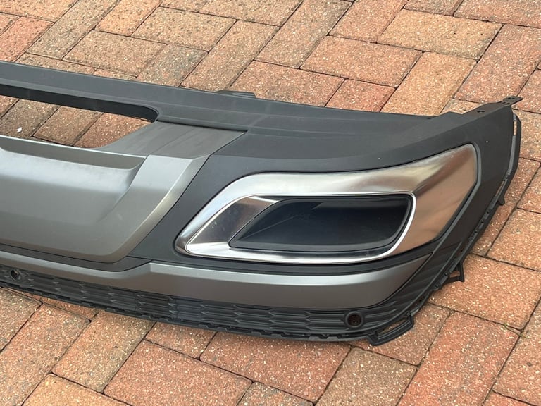 GENUINE AUDI Q7 S LINE REAR BUMPER AND DIFFUSER 2015-ON 4M0
