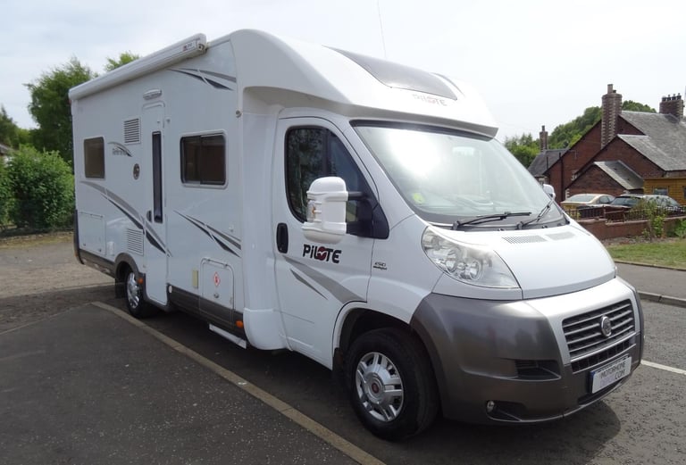 Pilote Reference P716 -2013 -4  berth - French bed - Motorhome for Sale
