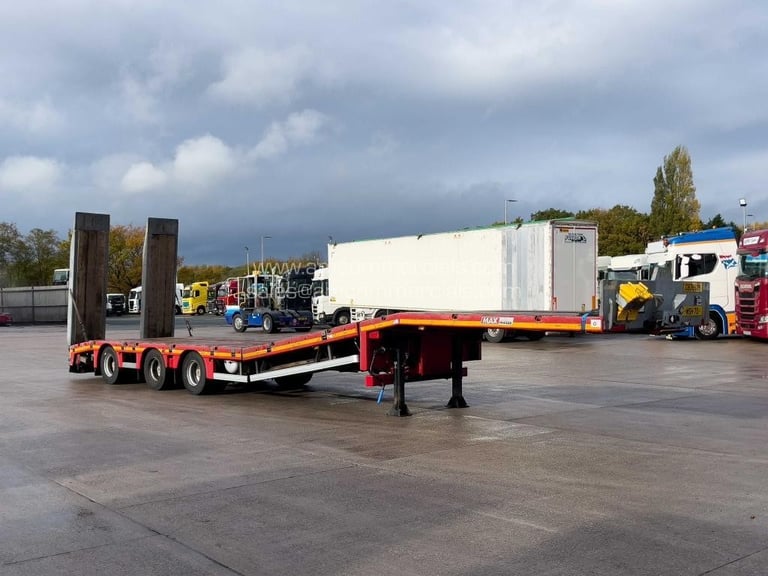 MAX 3 AXLE LOW LOADER 