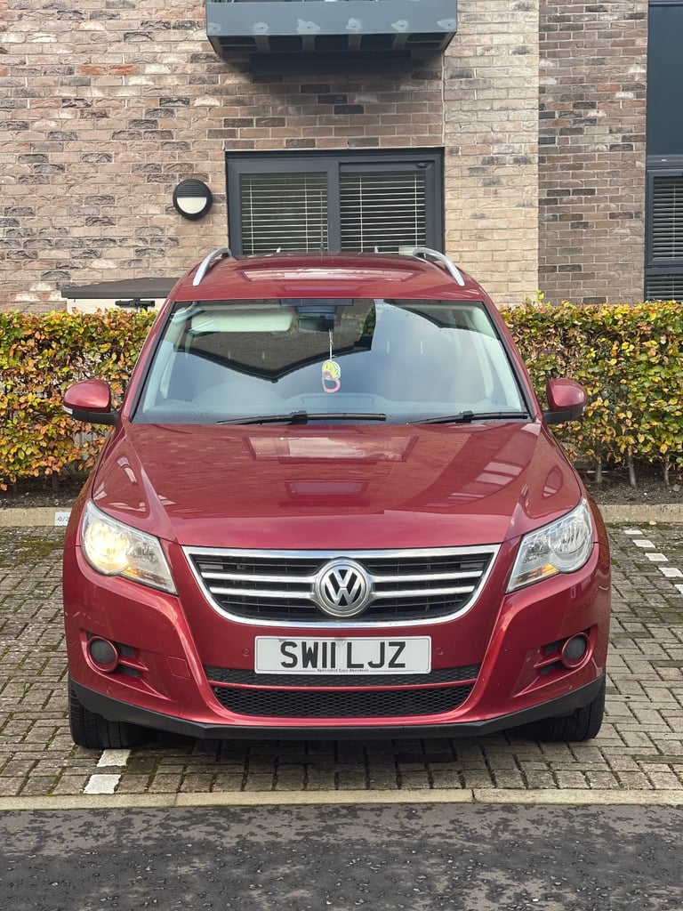 Volkswagen, TIGUAN, Estate, 2011, Manual, 1968 (cc), 5 doors