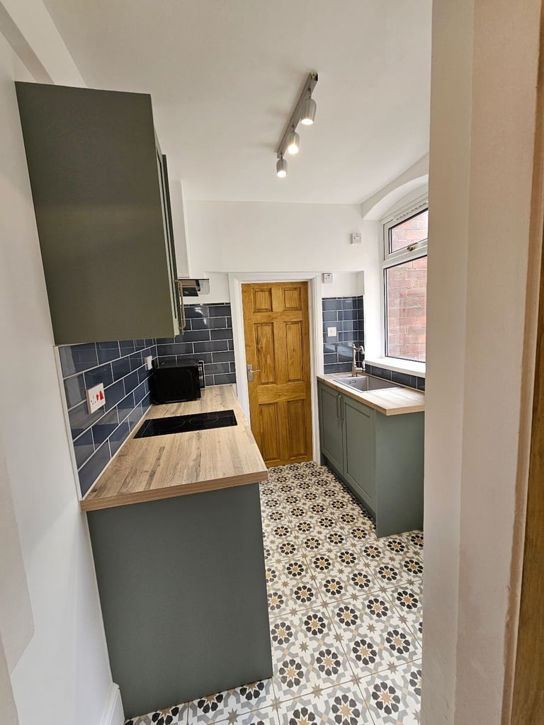 Brand new Refurbished 3 bed house CV6