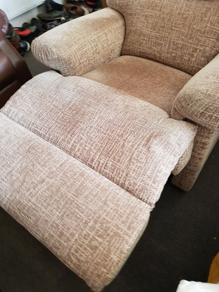 Very Comfy HLS Recliner Armchair FREE Delivert