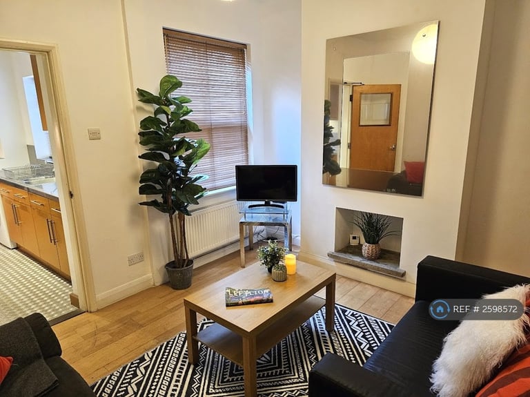 3 bedroom house in North Sherwood Street, Nottingham, NG1 (3 bed) (#2598572)