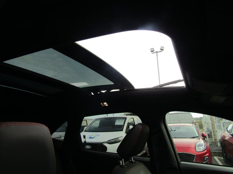 2024 Ford Kuga 2.5 PHEV ST-Line X 5dr CVT - 20'' Alloys / Tech Pack / Huge saving VS New Estate P...