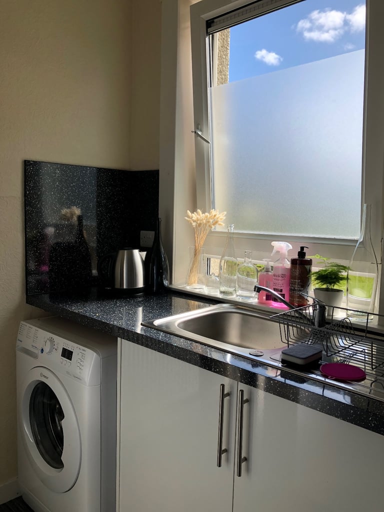 double room to rent in Stenhouse