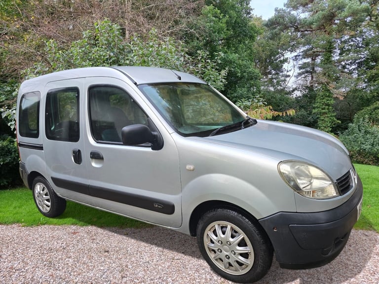2008 Renault Kangoo Wheelchair Accessible Vehicle + 3 Seater + Electric Remote Winch  Wheelchair ...