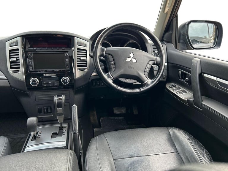 2016 Mitsubishi Shogun 3.2 DI-DC SG3 SUV 5dr Diesel Auto 4WD Euro 6 LWB (187 ps) ESTATE Diesel Au...