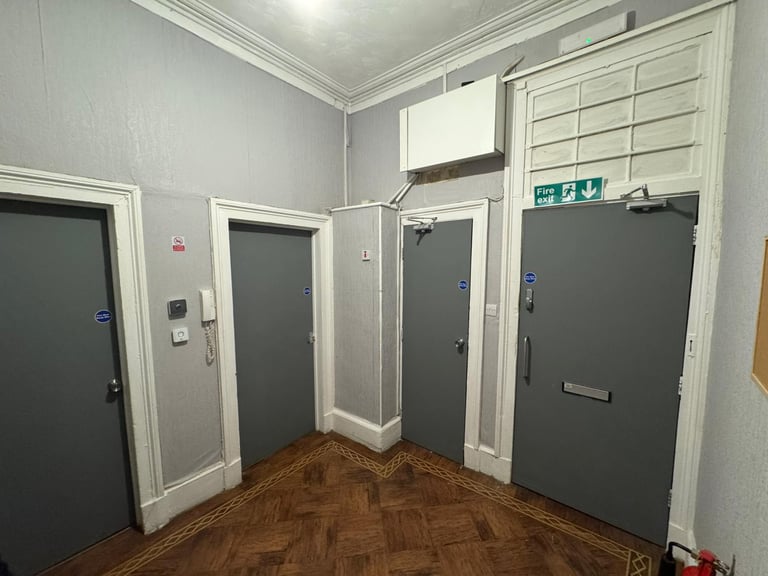6 bedroom to let 