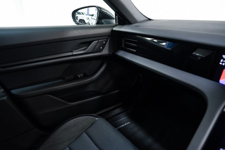 2022 Porsche Taycan Performance Plus 93.4kWh 4S Cross Turismo 5dr Electric Auto 4WD (11kW Charg E...