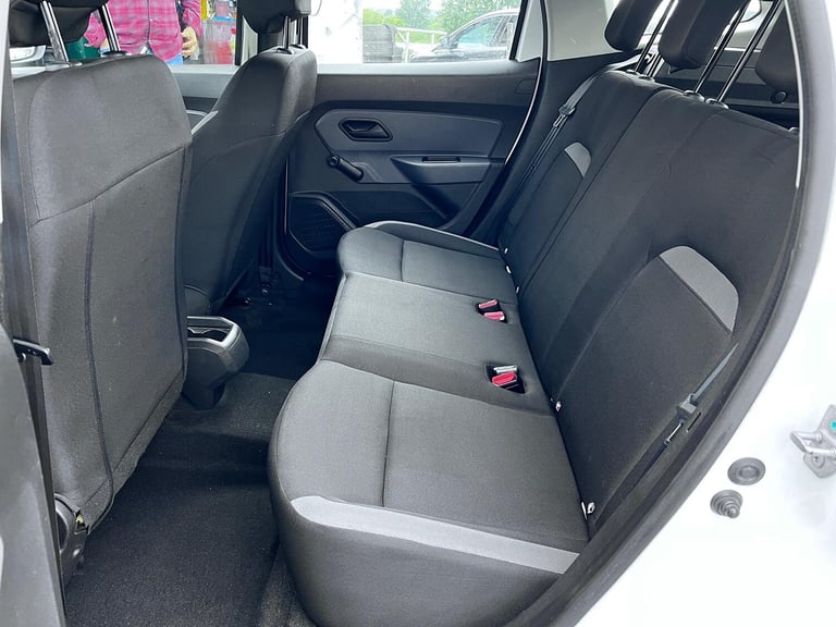 Dacia Duster 1.6 SCe Essential SUV 5dr Petrol Manual Euro 6 (s/s) (115 ps)