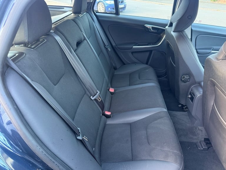 2012 Volvo V60 2.0 D3 SE Estate 5dr Diesel Manual Euro 5 (s/s) (163 ps) Estate Diesel Manual