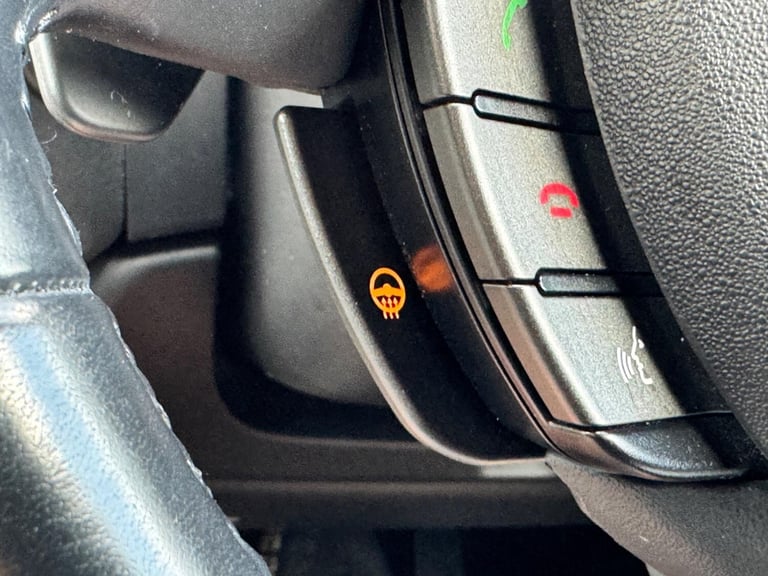 2016 Land Rover Range Rover Evoque 2.0 TD4 SE Tech Auto 4WD Euro 6 (s/s) 5dr ESTATE Diesel Automatic