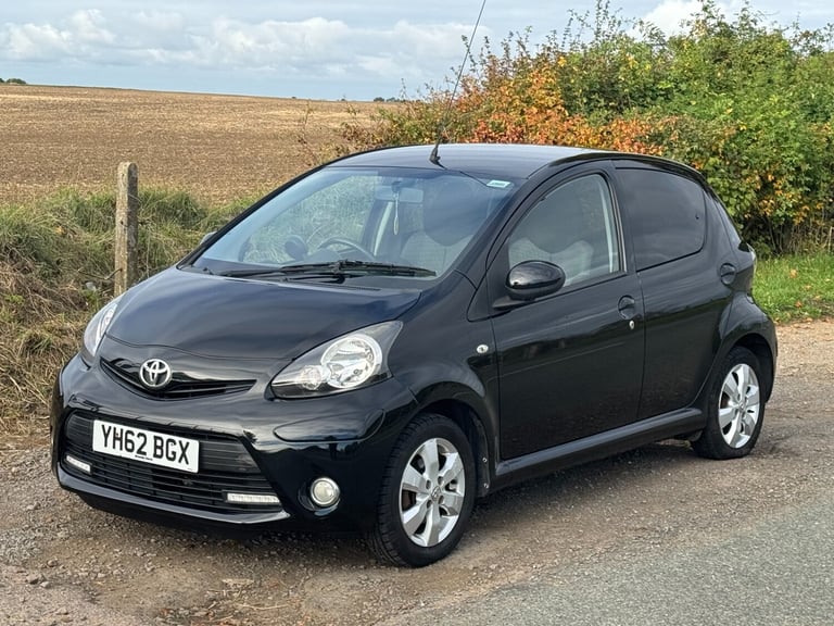 image for 2012 Toyota AYGO 1.0 VVT-i Fire 5dr HATCHBACK Petrol Manual