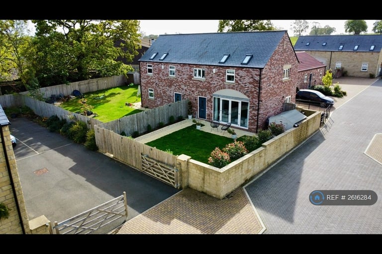 image for 3 bedroom house in Glebe Court, Killinghall, Harrogate, HG3 (3 bed) (#2616284)