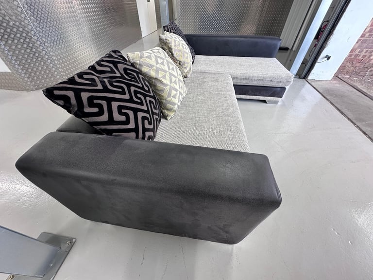 DFS Corner L SHAPE SOFA - DELIVERY OPTION