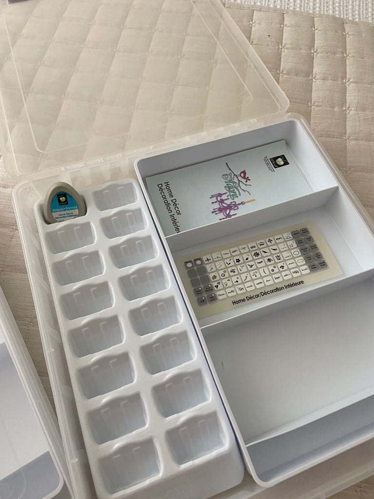 18 cartridges for use with Cricut cutting machine with 2 storage boxes