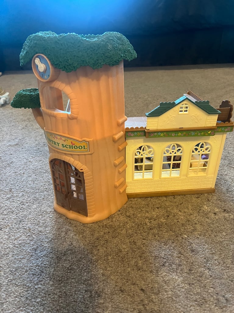 image for Sylvanian Families Country Tree School 