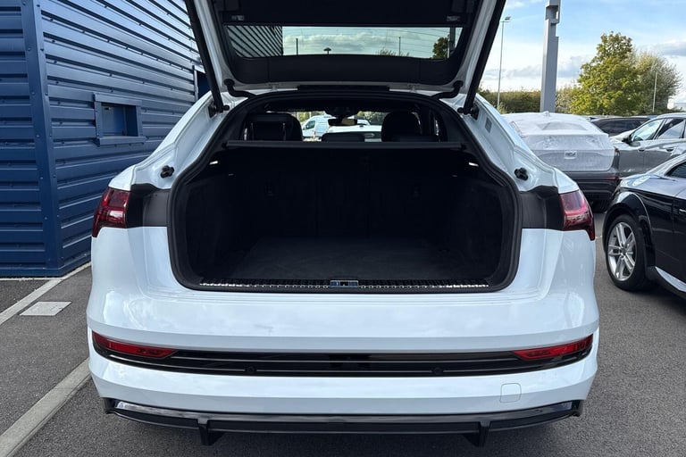 2022 Audi e-tron 50 Black Edition Sportback 5dr Electric Auto quattro 71.2kWh (11kW Charger) ESTA...