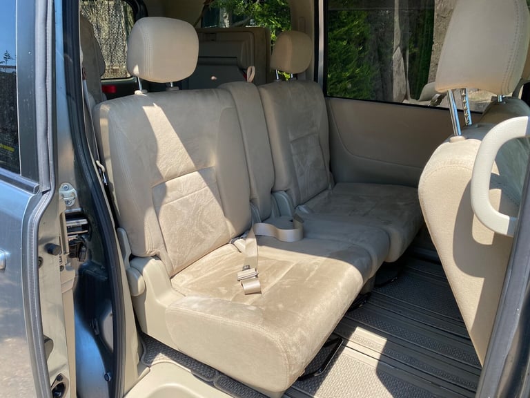 2008 Nissan Serena 2.0 VVI-T PETROL 8 SEATS MPV Petrol