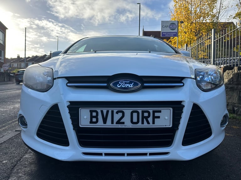 2012 Ford Focus 1.6 Zetec Hatchback 5dr Petrol Manual Euro 5 (125 ps) Petrol